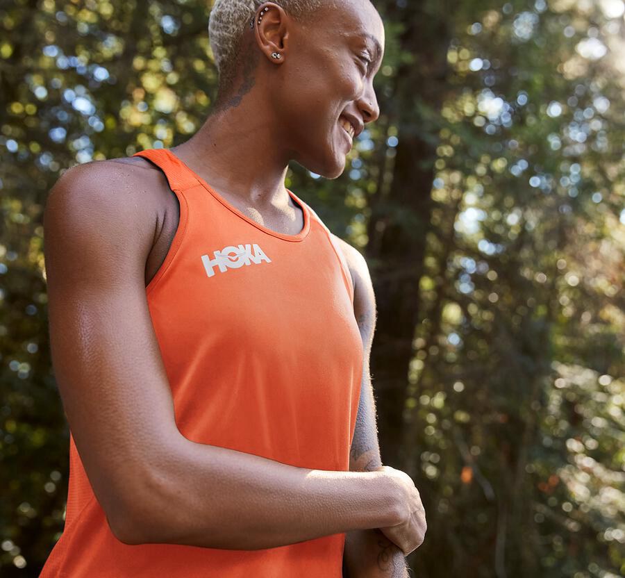 Top Hoka One One Feminino Laranja - Performance Tank - 472-KOBLVF